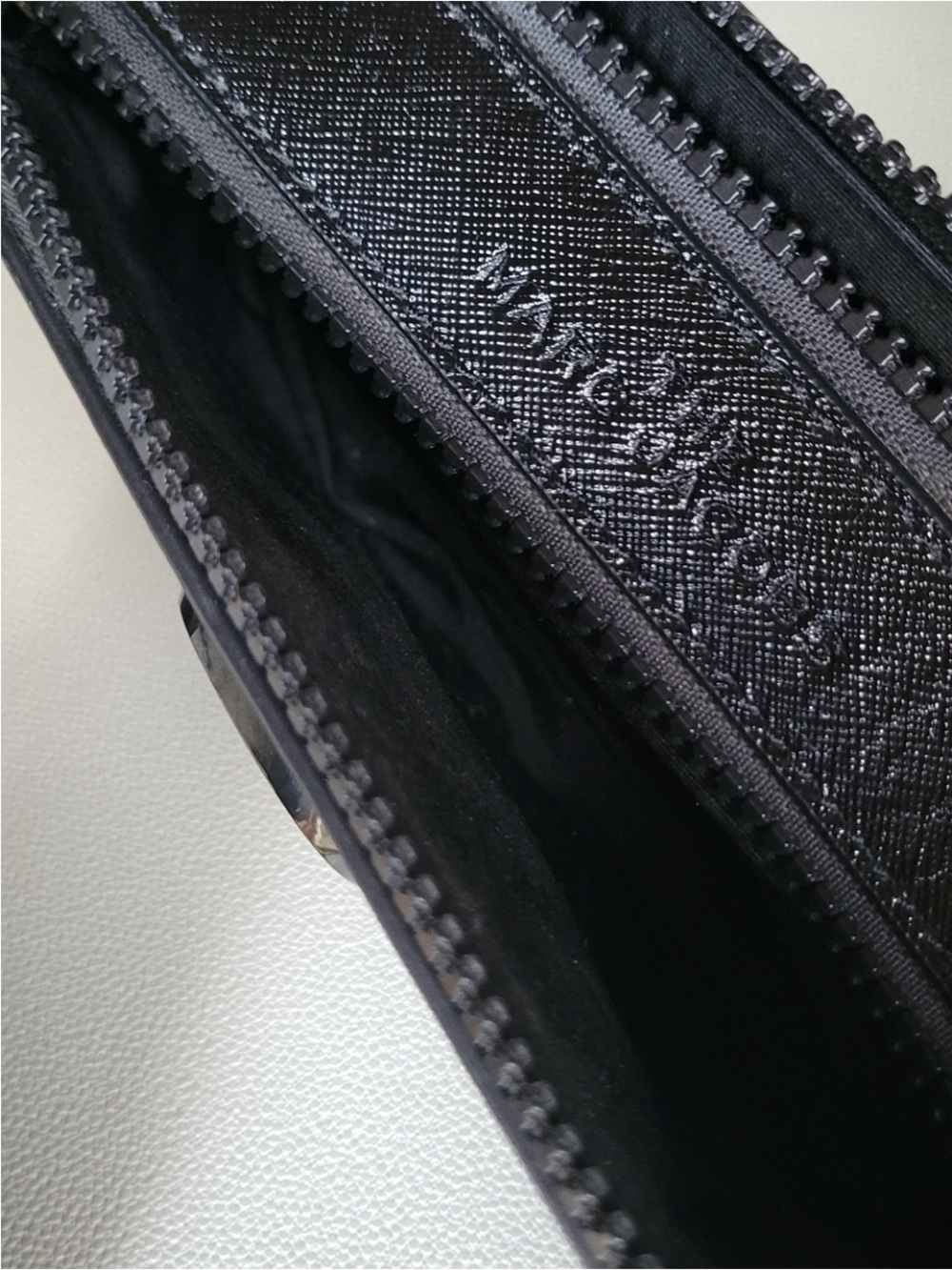 Marc Jacobs The Snapshot Leather Crossbody Camera Bag - Picture 8 of 9